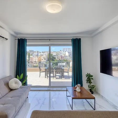 Wonderland, 2 Apartment San Ġiljan