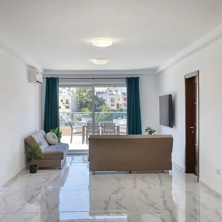 Wonderland, 2 Apartment *